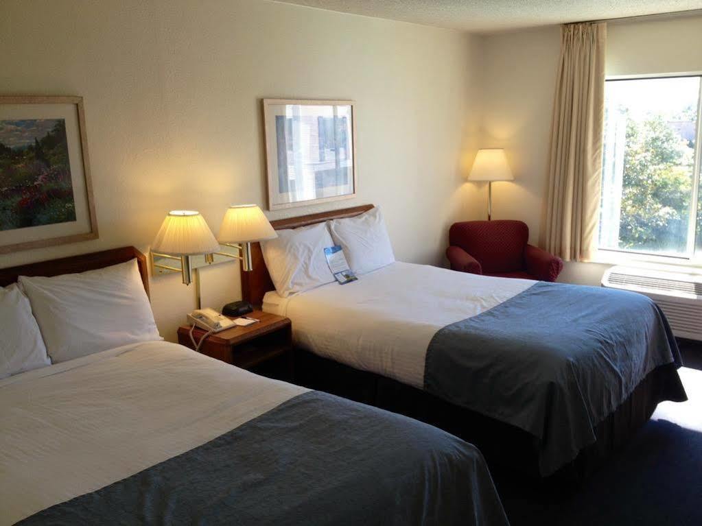 Baymont By Wyndham Wilmington Hotel Eksteriør billede