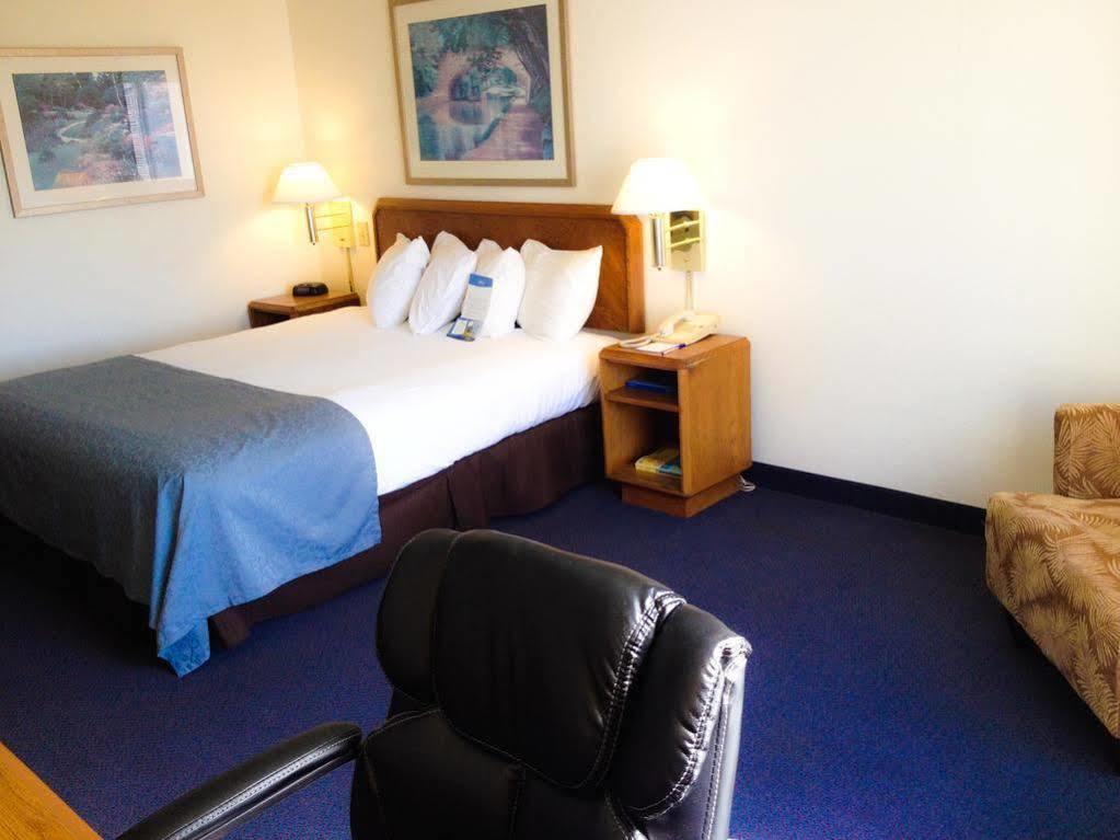 Baymont By Wyndham Wilmington Hotel Eksteriør billede